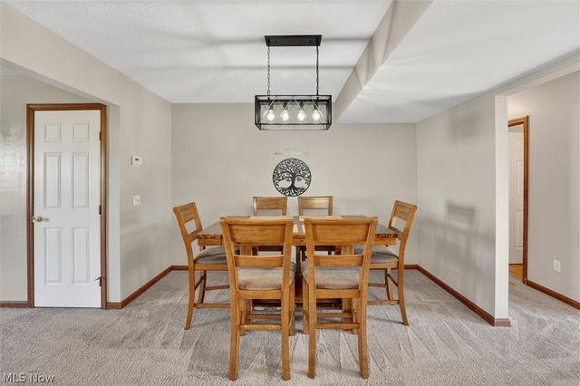 90 High Point Drive 27, Medina, OH 44256