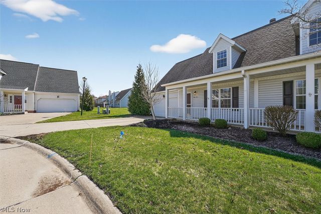 90 High Point Drive 27, Medina, OH 44256