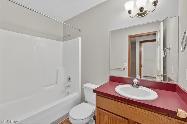 90 High Point Drive 27, Medina, OH 44256