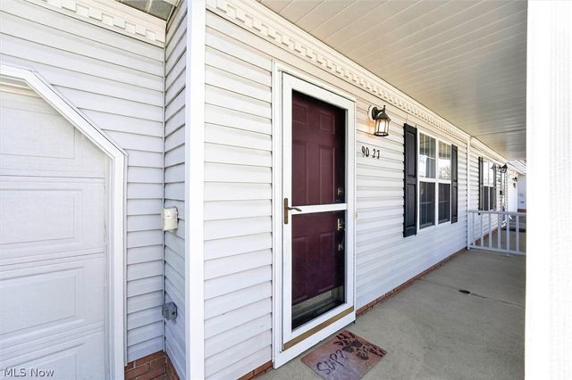 90 High Point Drive 27, Medina, OH 44256