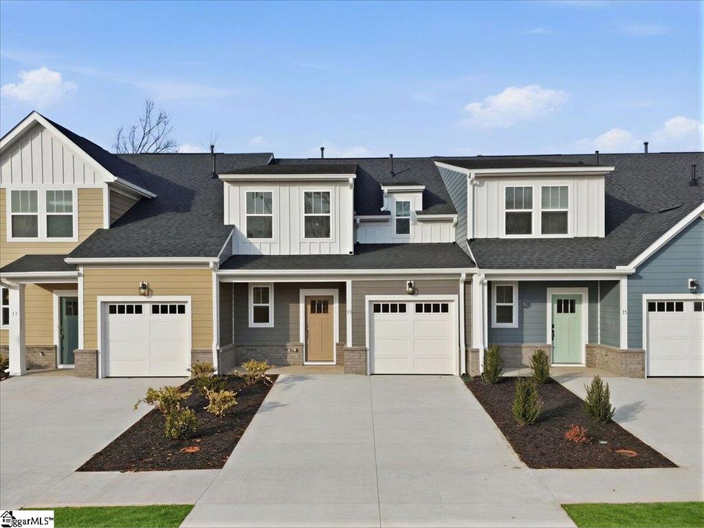 13 Thurlow Court, Greenville, SC 29615