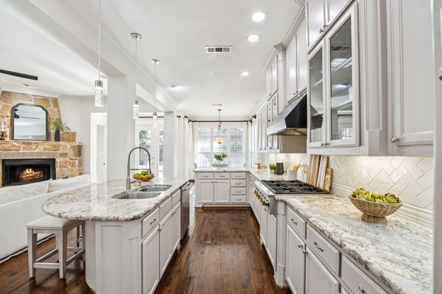 3232 Stonefield, The Colony, TX 75056