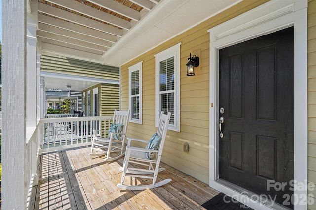 13913 Helen Benson Boulevard 189, Davidson, NC 28036