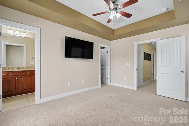 13913 Helen Benson Boulevard 189, Davidson, NC 28036