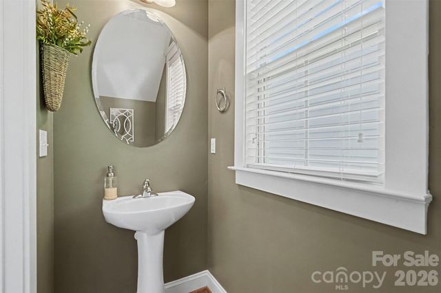 13913 Helen Benson Boulevard 189, Davidson, NC 28036