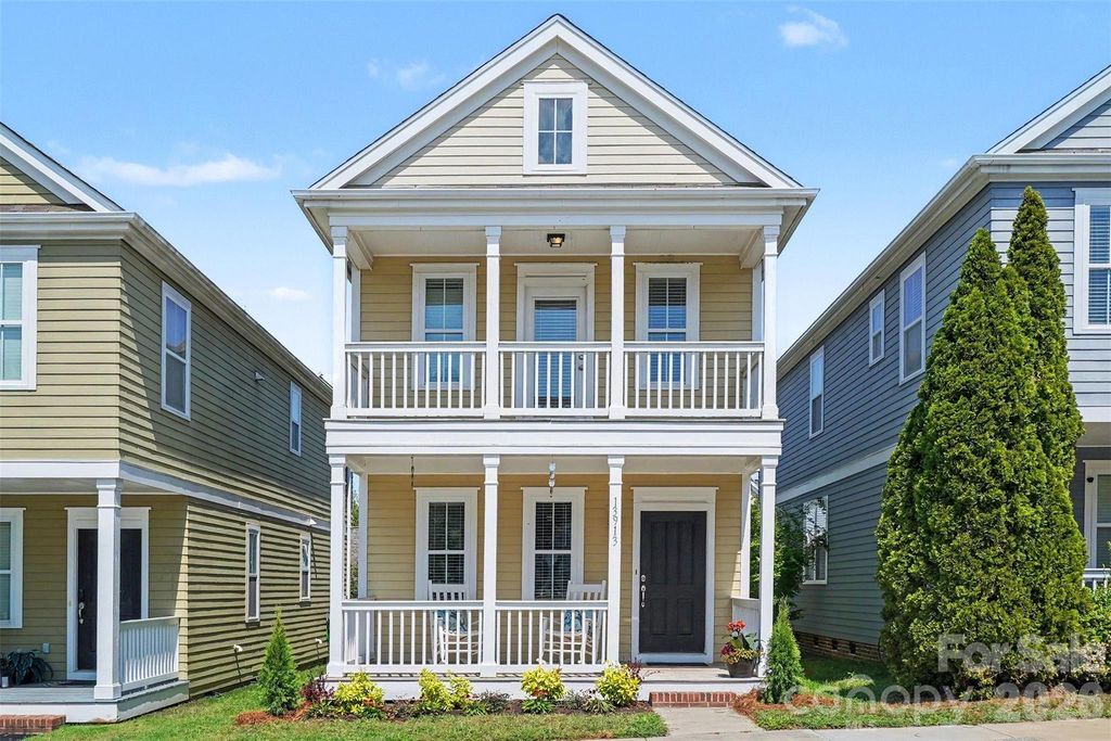 13913 Helen Benson Boulevard 189, Davidson, NC 28036