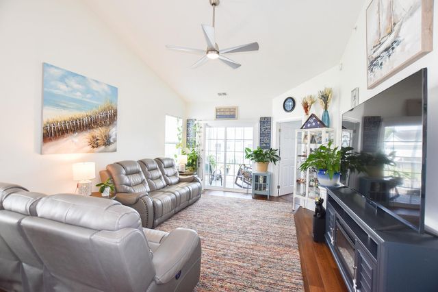 4930 Crab Pond Ct Unit 201, Myrtle Beach, SC 29579