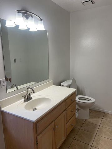 13129 Neon Avenue NE, Albuquerque, NM 87112