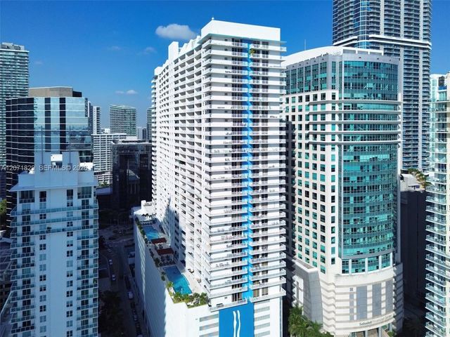 1200 Brickell Bay Drive 1406, Miami, FL 33131