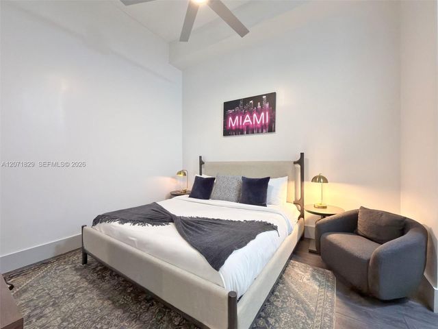 1200 Brickell Bay Drive 1406, Miami, FL 33131