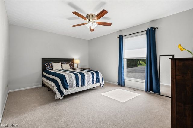 17258 Long Meadow Trail, Chagrin Falls, OH 44023