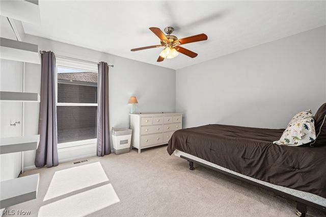 17258 Long Meadow Trail, Chagrin Falls, OH 44023