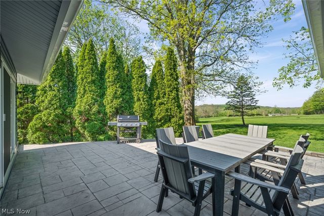 17258 Long Meadow Trail, Chagrin Falls, OH 44023