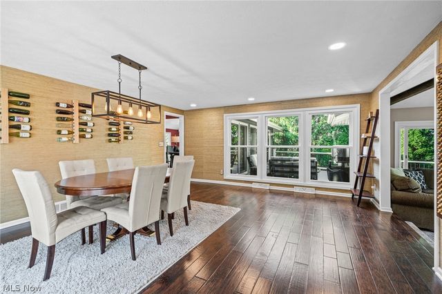 17258 Long Meadow Trail, Chagrin Falls, OH 44023