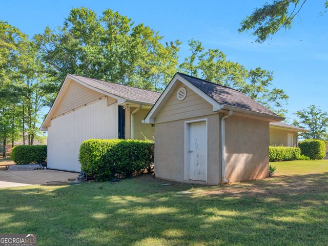 65 Teal Court, Locust Grove, GA 30248
