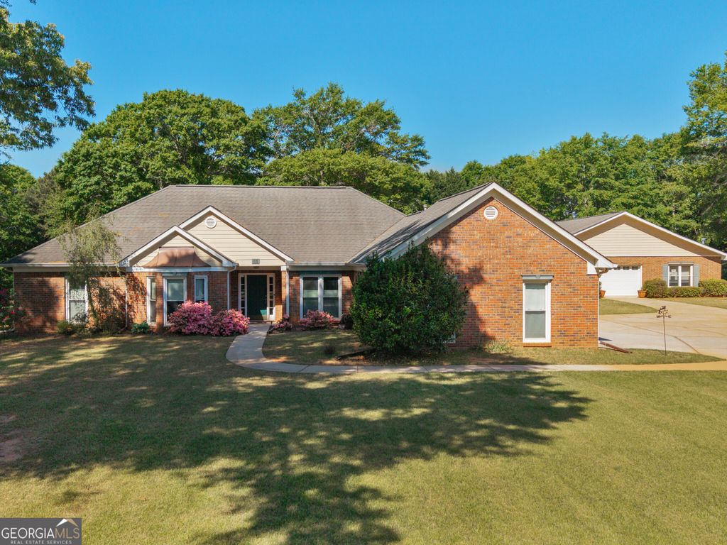 65 Teal Court, Locust Grove, GA 30248
