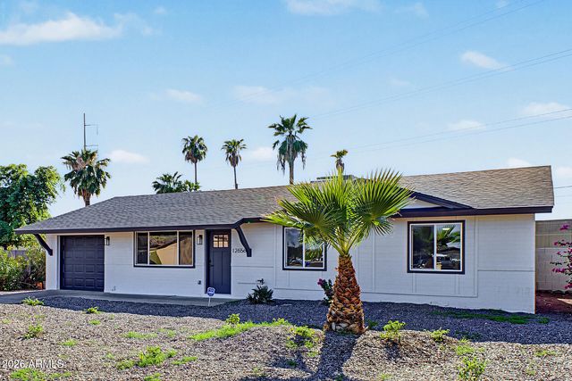 12656 N 26TH Drive, Phoenix, AZ 85029