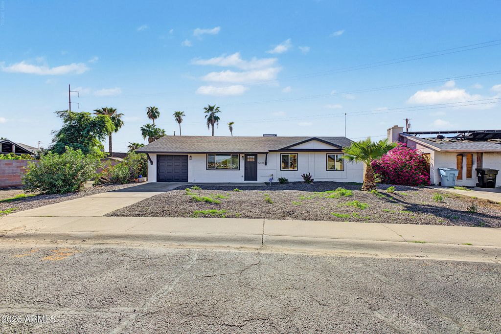 12656 N 26TH Drive, Phoenix, AZ 85029