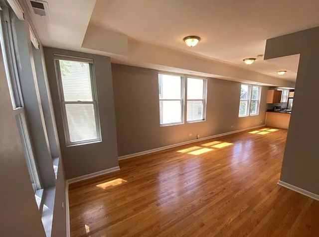 3238 N Whipple Avenue 2, Chicago, IL 60618