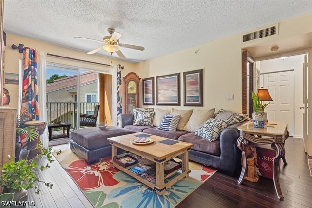 1270 Wildwood Lakes BLVD 204, Naples, FL 34104
