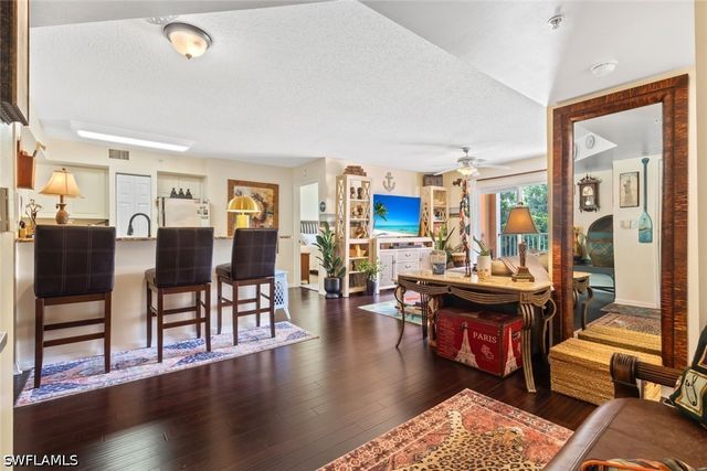 1270 Wildwood Lakes BLVD 204, Naples, FL 34104