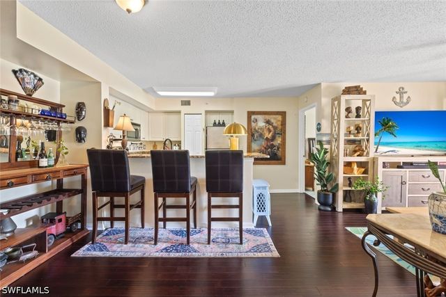 1270 Wildwood Lakes BLVD 204, Naples, FL 34104
