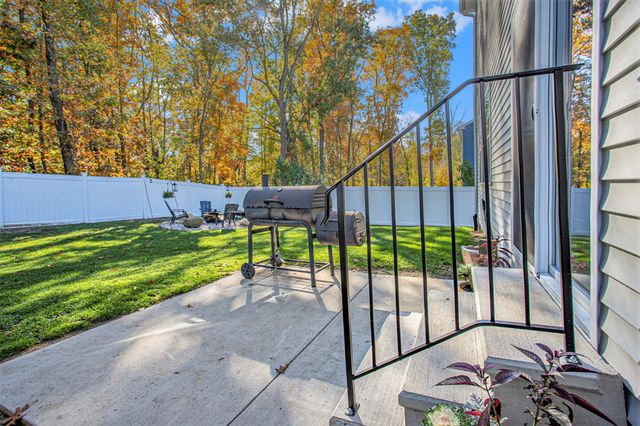 6180 Wood Hollow Avenue, Oshtemo Twp, MI 49009