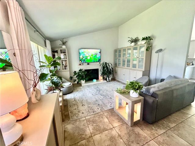10430 Palo Alto, Rancho Cucamonga, CA 91730