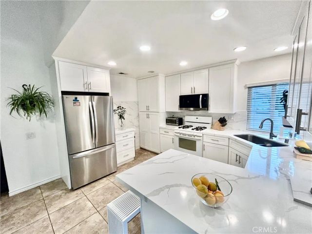 10430 Palo Alto, Rancho Cucamonga, CA 91730