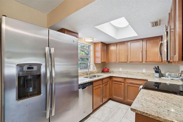 1547 CENTER STREET, Deland, FL 32720