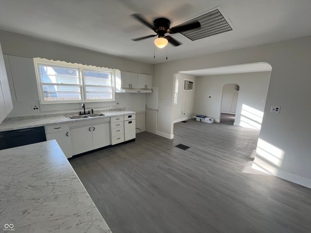 1509 Liberty Avenue, Terre Haute, IN 47807