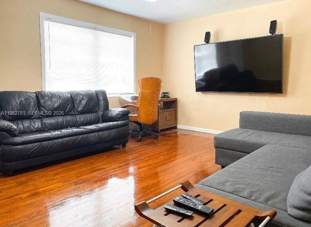 11970 NW 10th Ave, North Miami, FL 33168