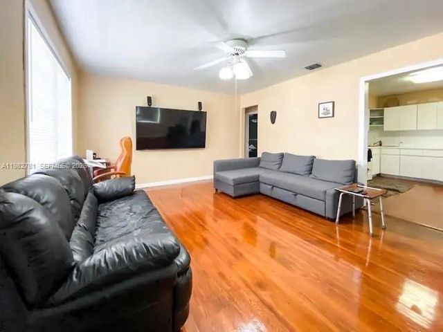 11970 NW 10th Ave, North Miami, FL 33168