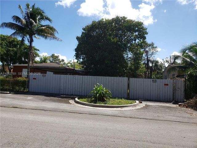 11970 NW 10th Ave, North Miami, FL 33168