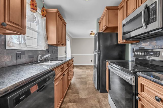 3200 N Senseney Cir, Clarksville, TN 37042