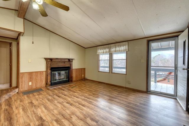 240 Ruby Lake Drive N, Hiawassee, GA 30546