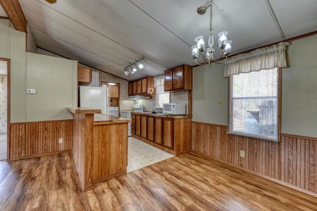 240 Ruby Lake Drive N, Hiawassee, GA 30546