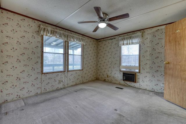 240 Ruby Lake Drive N, Hiawassee, GA 30546