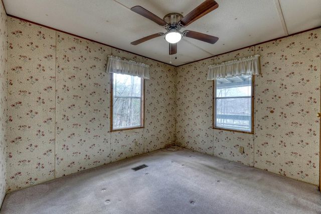 240 Ruby Lake Drive N, Hiawassee, GA 30546