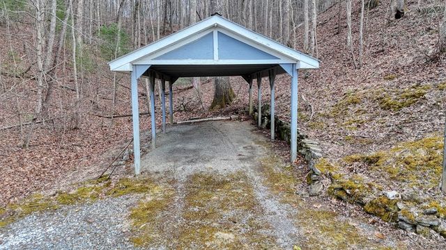 240 Ruby Lake Drive N, Hiawassee, GA 30546