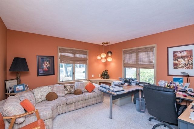 127 Magnolia Circle, Longmeadow, MA 01106