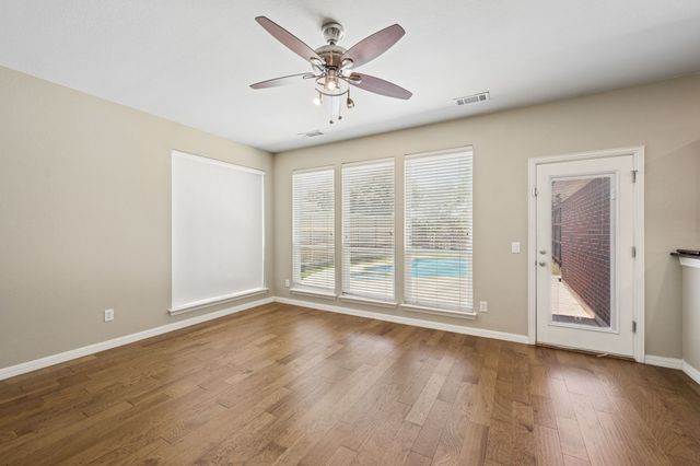 257 Ridge Haven Drive, Lewisville, TX 75067