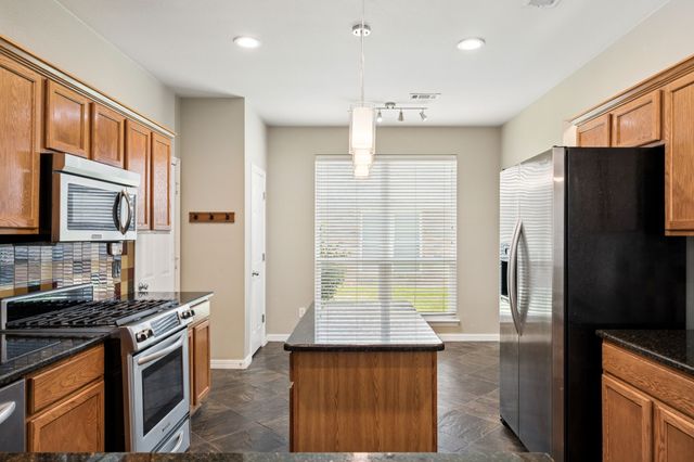 257 Ridge Haven Drive, Lewisville, TX 75067