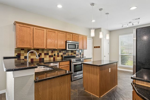 257 Ridge Haven Drive, Lewisville, TX 75067