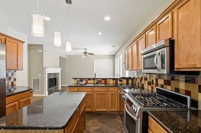 257 Ridge Haven Drive, Lewisville, TX 75067
