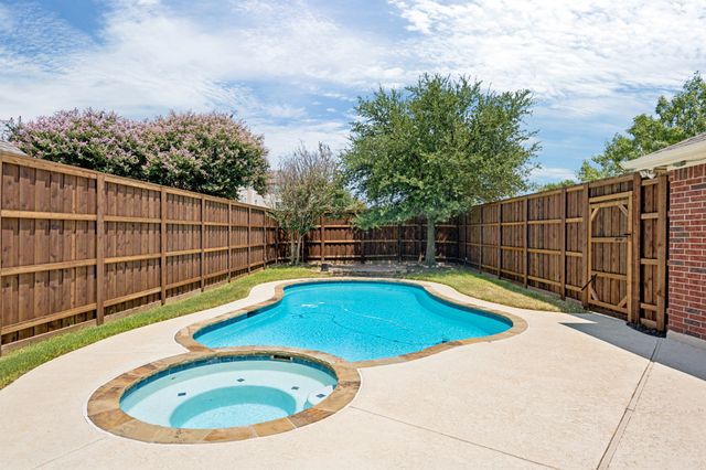257 Ridge Haven Drive, Lewisville, TX 75067