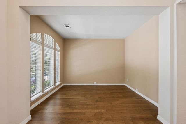 257 Ridge Haven Drive, Lewisville, TX 75067