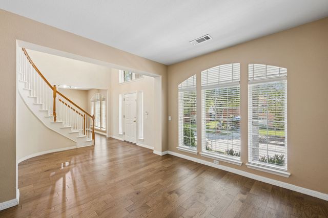 257 Ridge Haven Drive, Lewisville, TX 75067