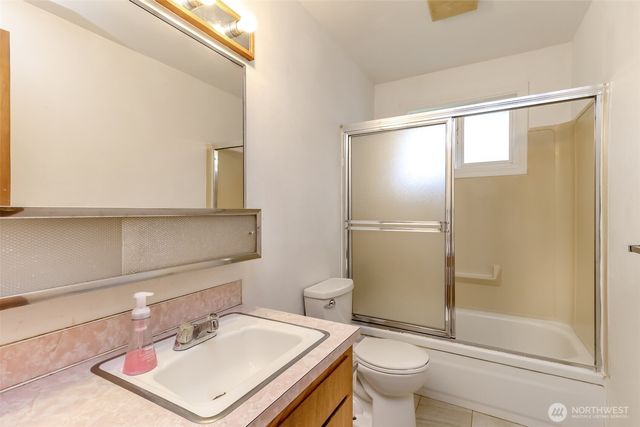 12904 12th Avenue S, Burien, WA 98168