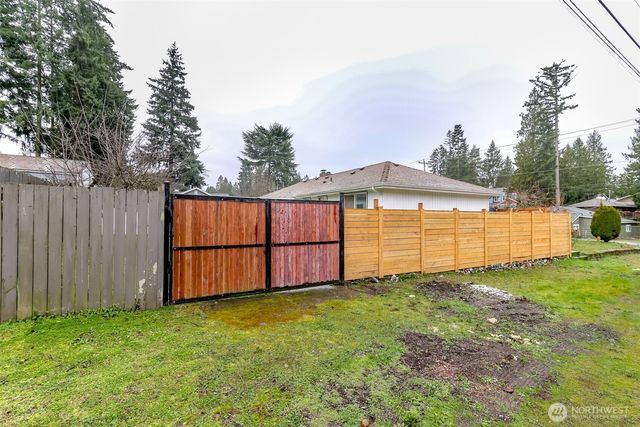 12904 12th Avenue S, Burien, WA 98168